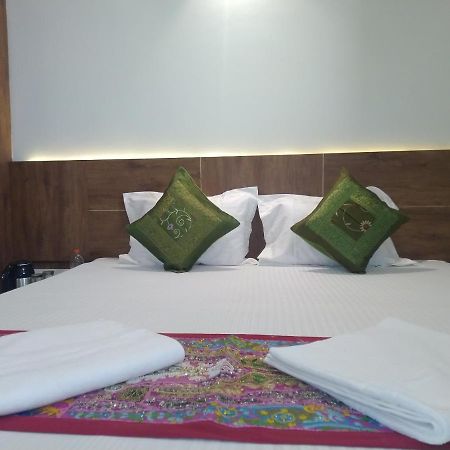 Aapni Haveli Hotel Jaisalmer Buitenkant foto