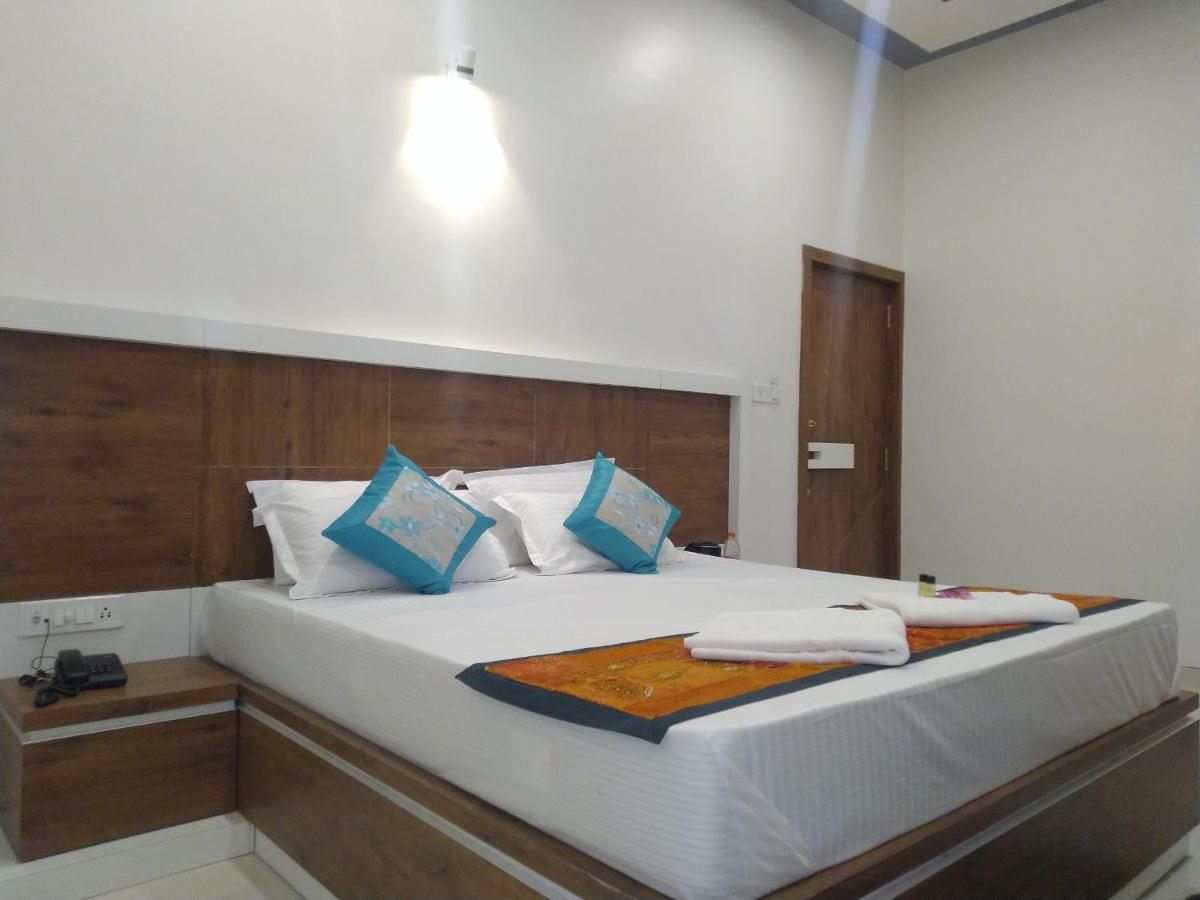 Aapni Haveli Hotel Jaisalmer Buitenkant foto