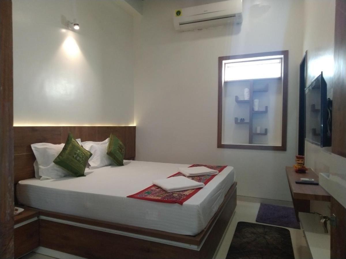 Aapni Haveli Hotel Jaisalmer Buitenkant foto