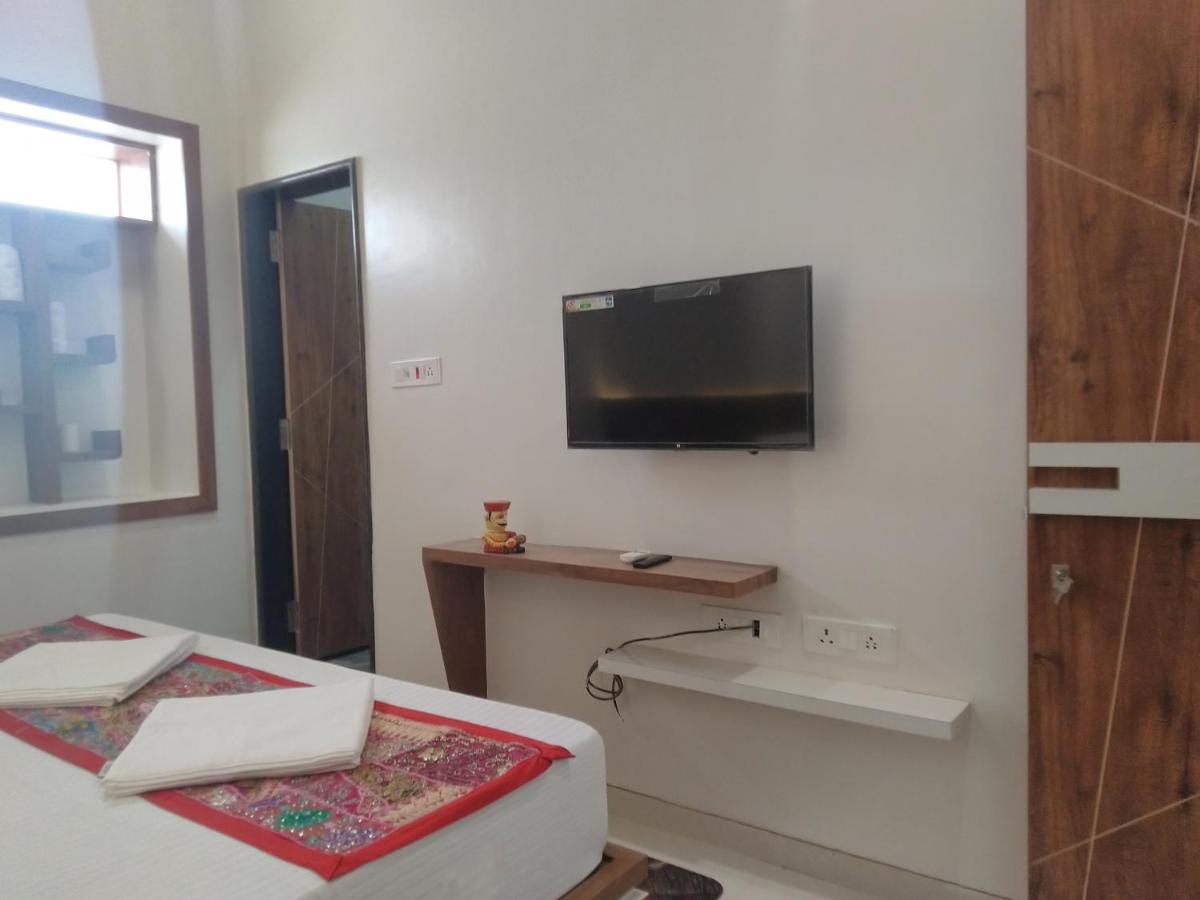 Aapni Haveli Hotel Jaisalmer Buitenkant foto