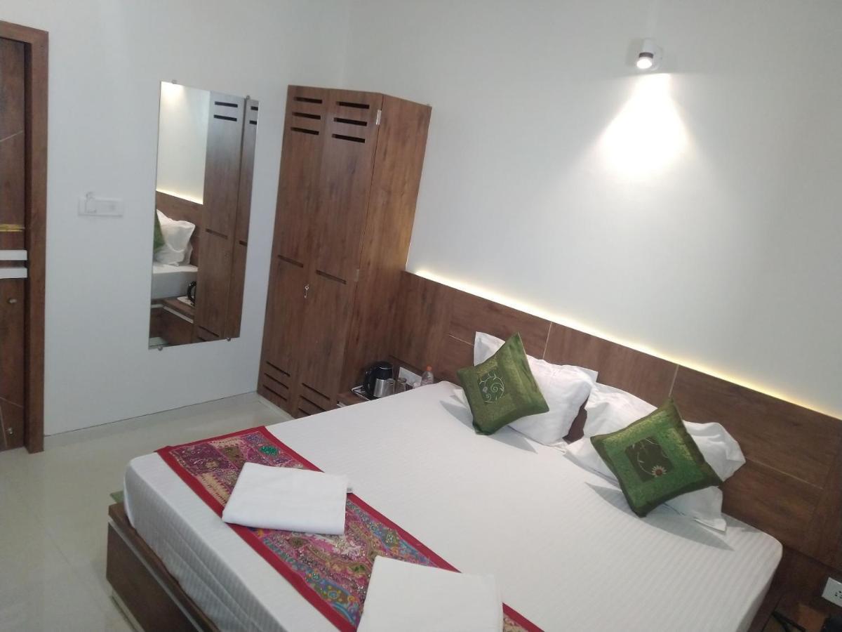 Aapni Haveli Hotel Jaisalmer Buitenkant foto